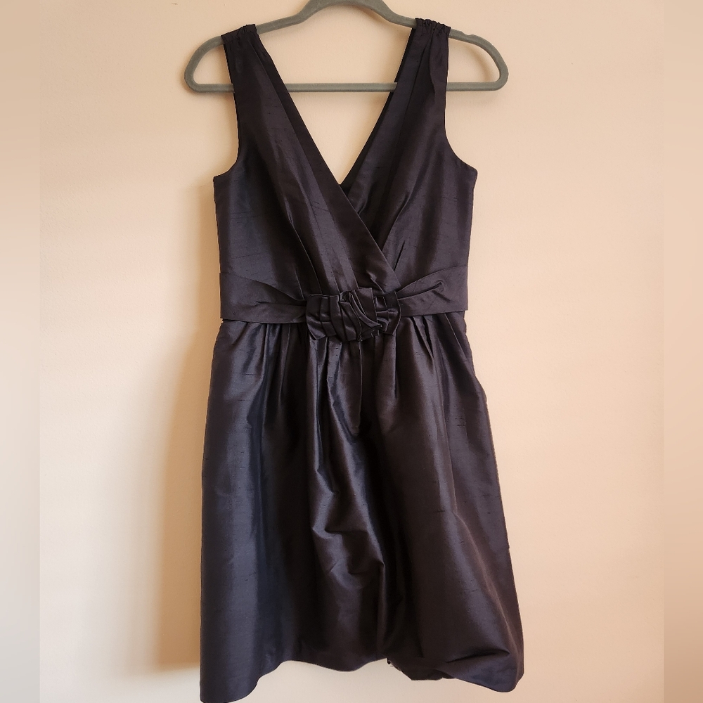 White House Black Market SZ 6 100% Silk Cocktail Dress B26 L35